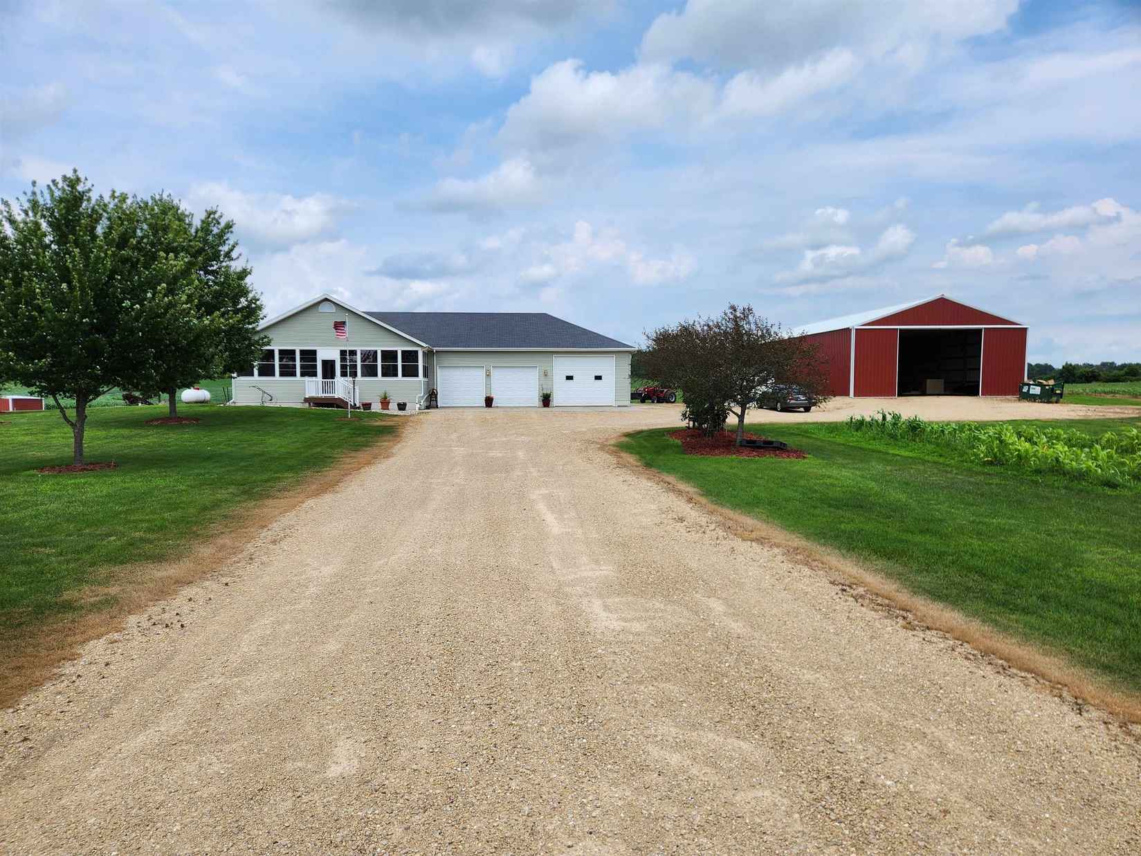 W5132 Drake Rd  