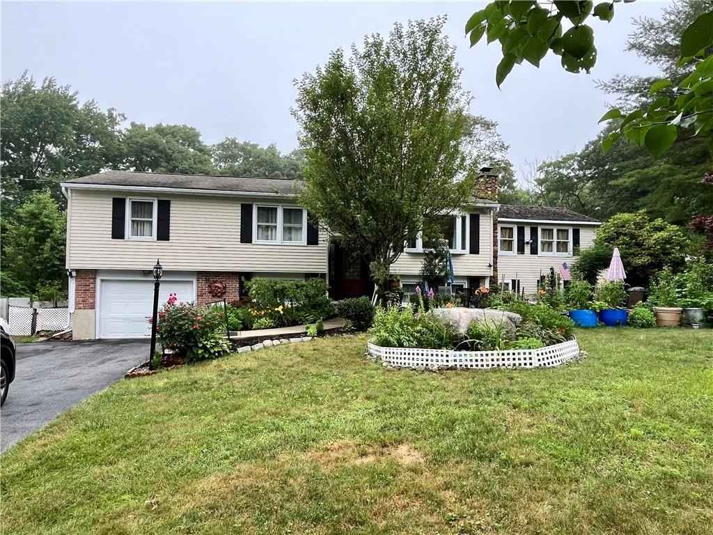 475 Robin Holw Rd  