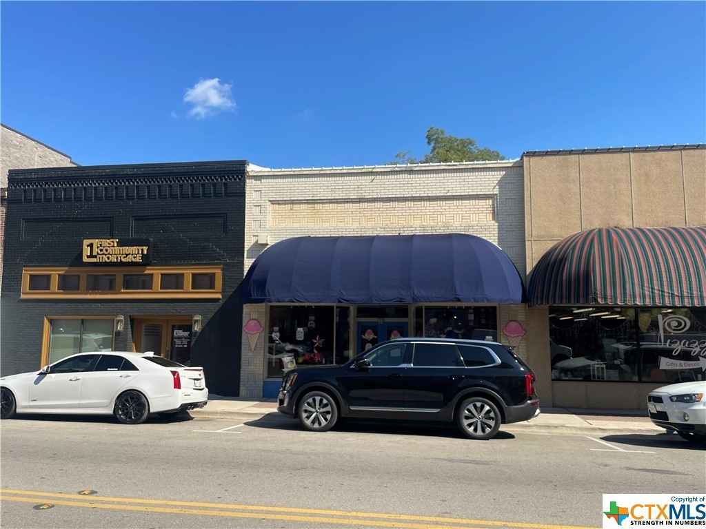 210 E Central Ave  