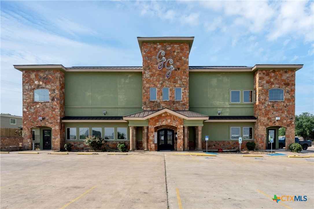 216 Middle Buster Rd  