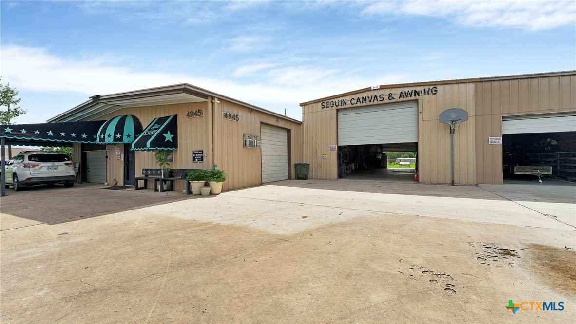 4945 N State Hwy 123  