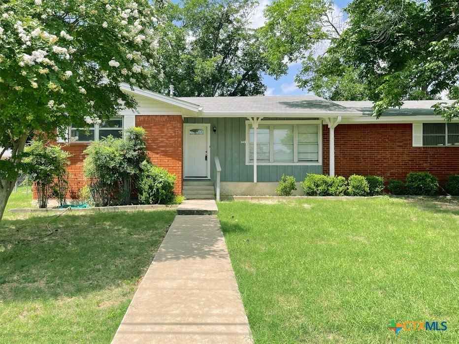 224 Seville Dr  