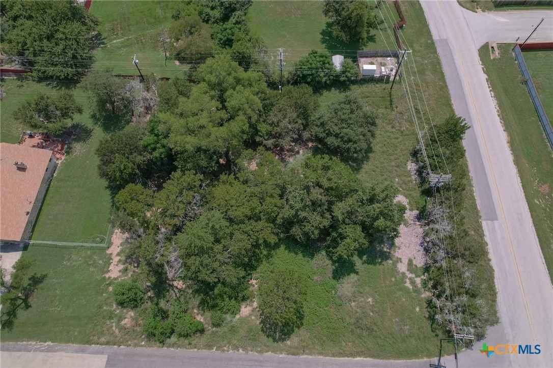 3900 Lakecliff Dr  