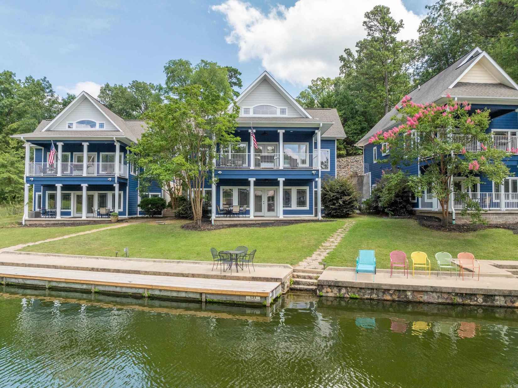 120 121 122 Chesapeake Cv  