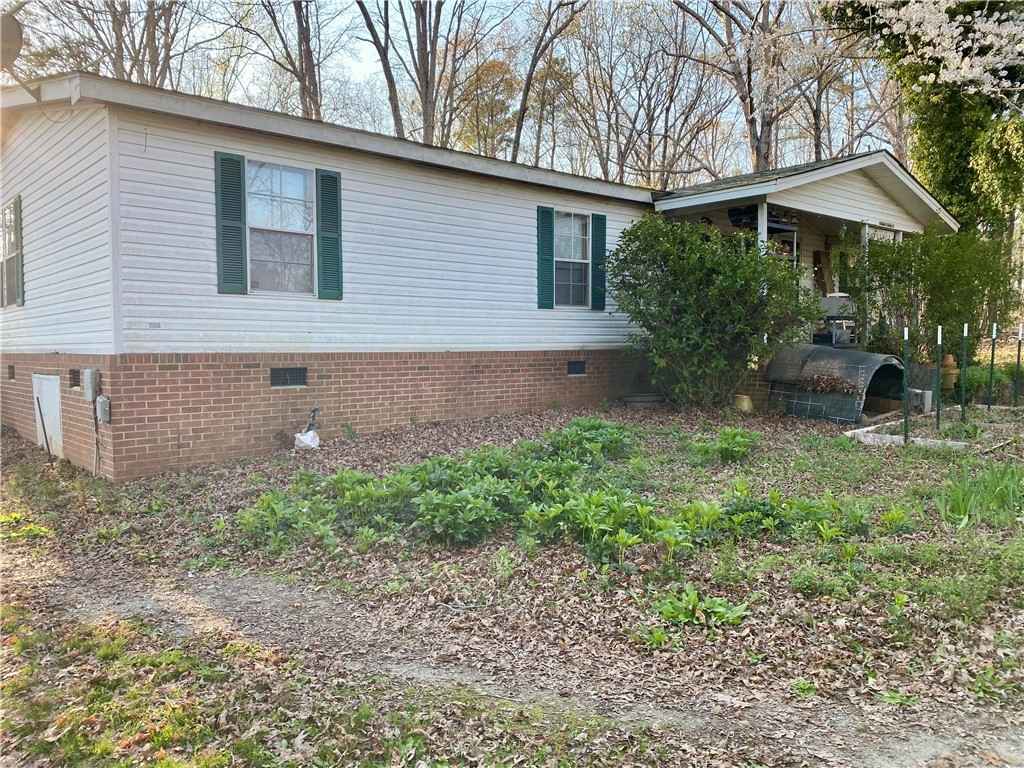 152 TROY RD  