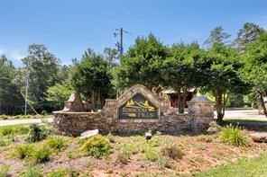 153 Nottingham Dr  