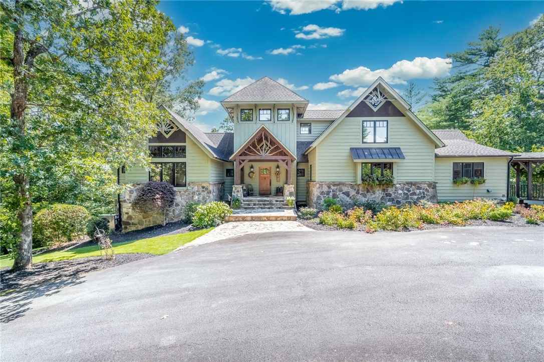 211 Vineyard Park  