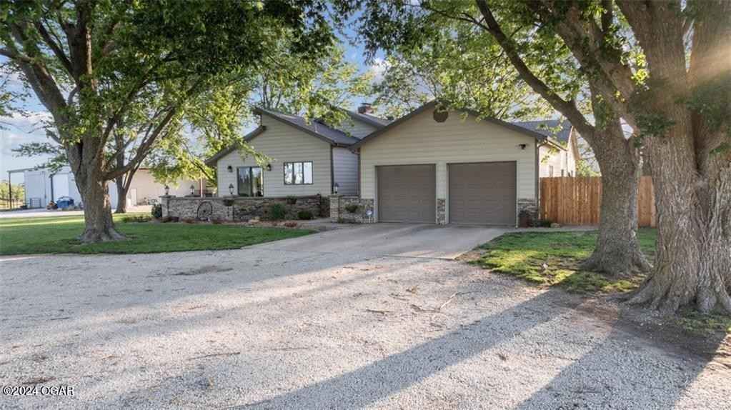 16888 S 1900 Rd  