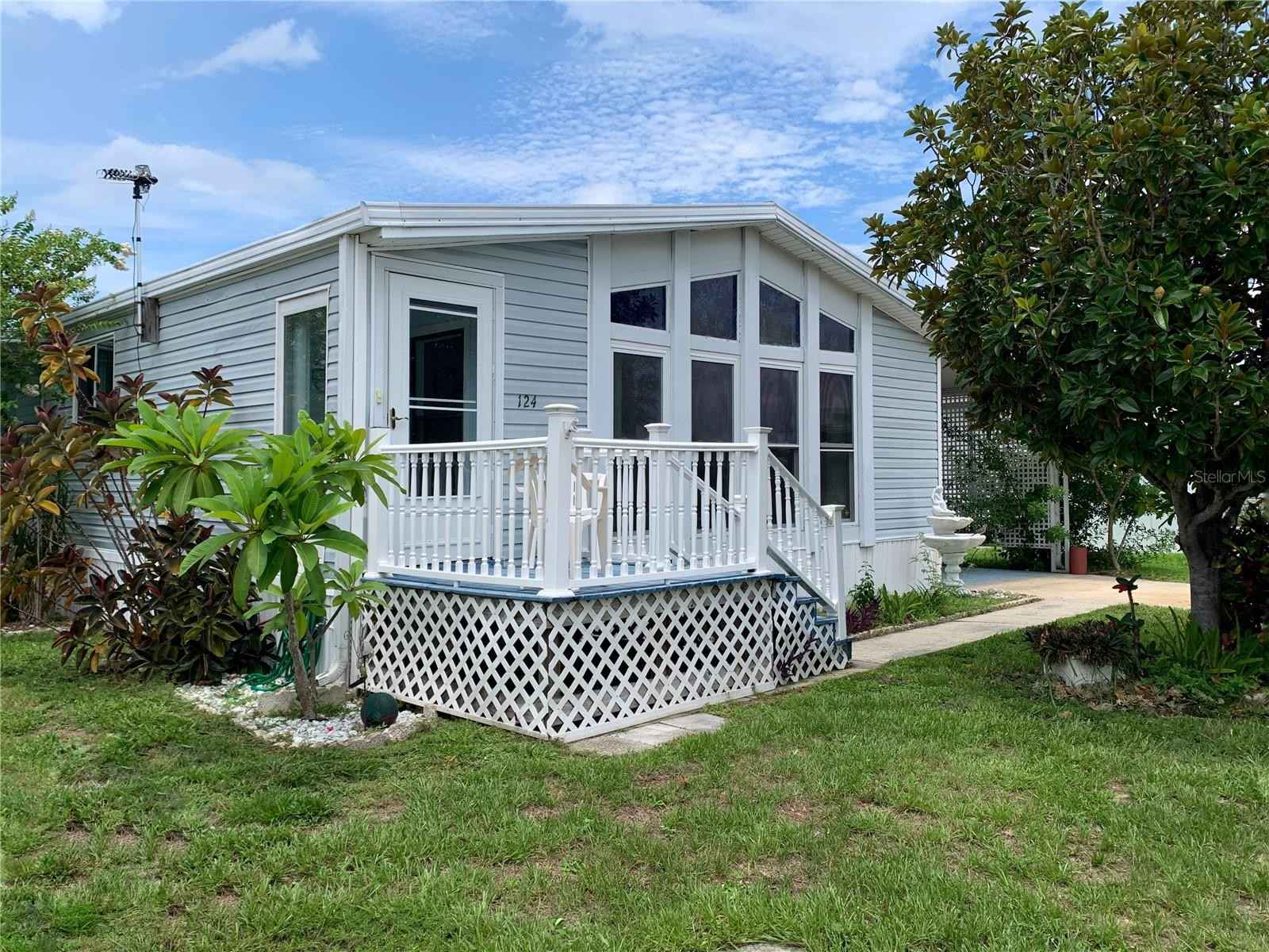 124 E Saint Johns Way  