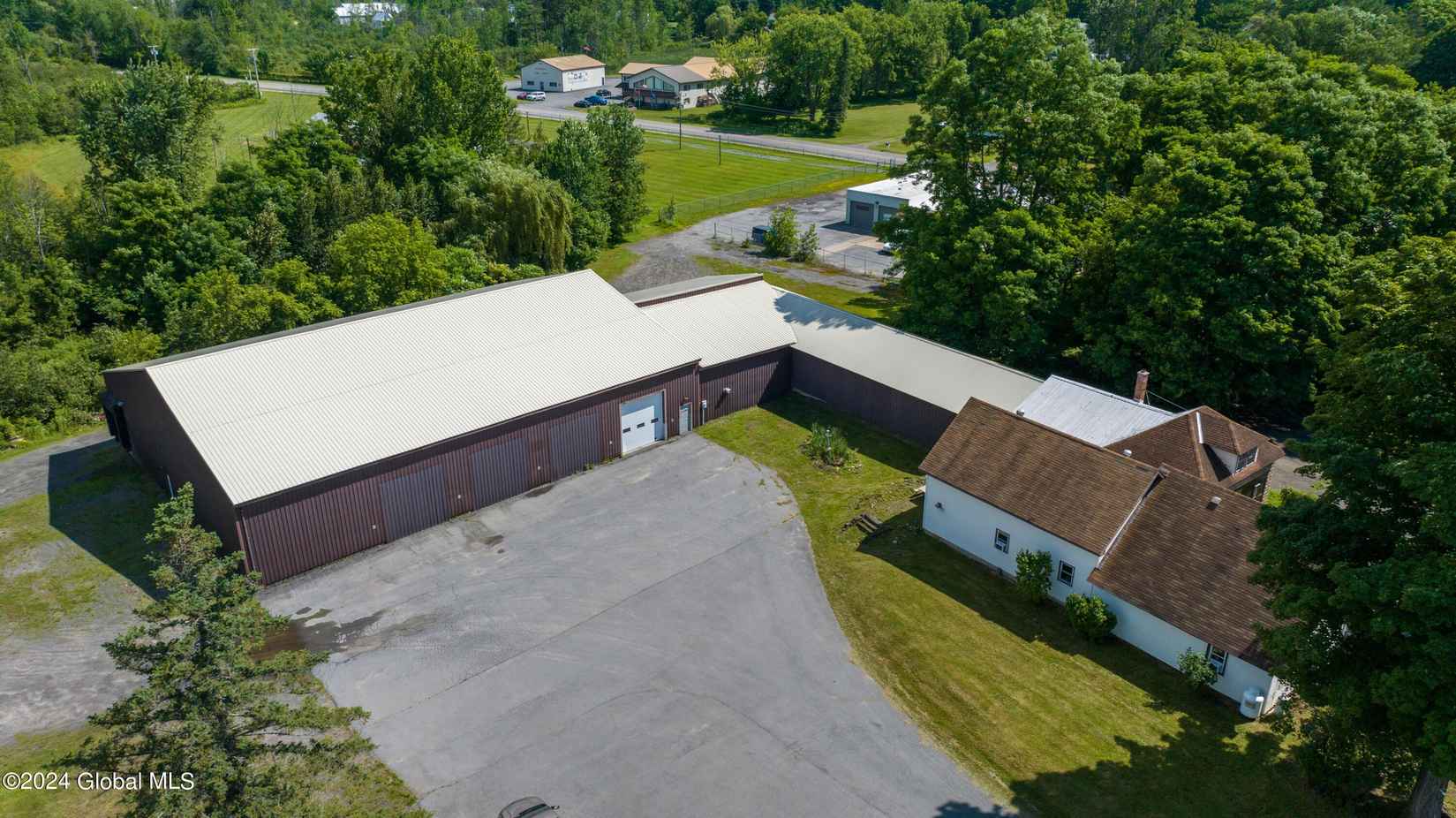 24 W Main St  