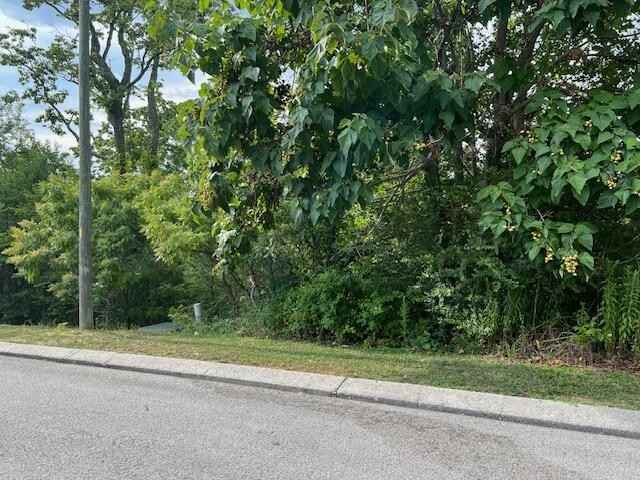 2124 Short Leaf Ln  