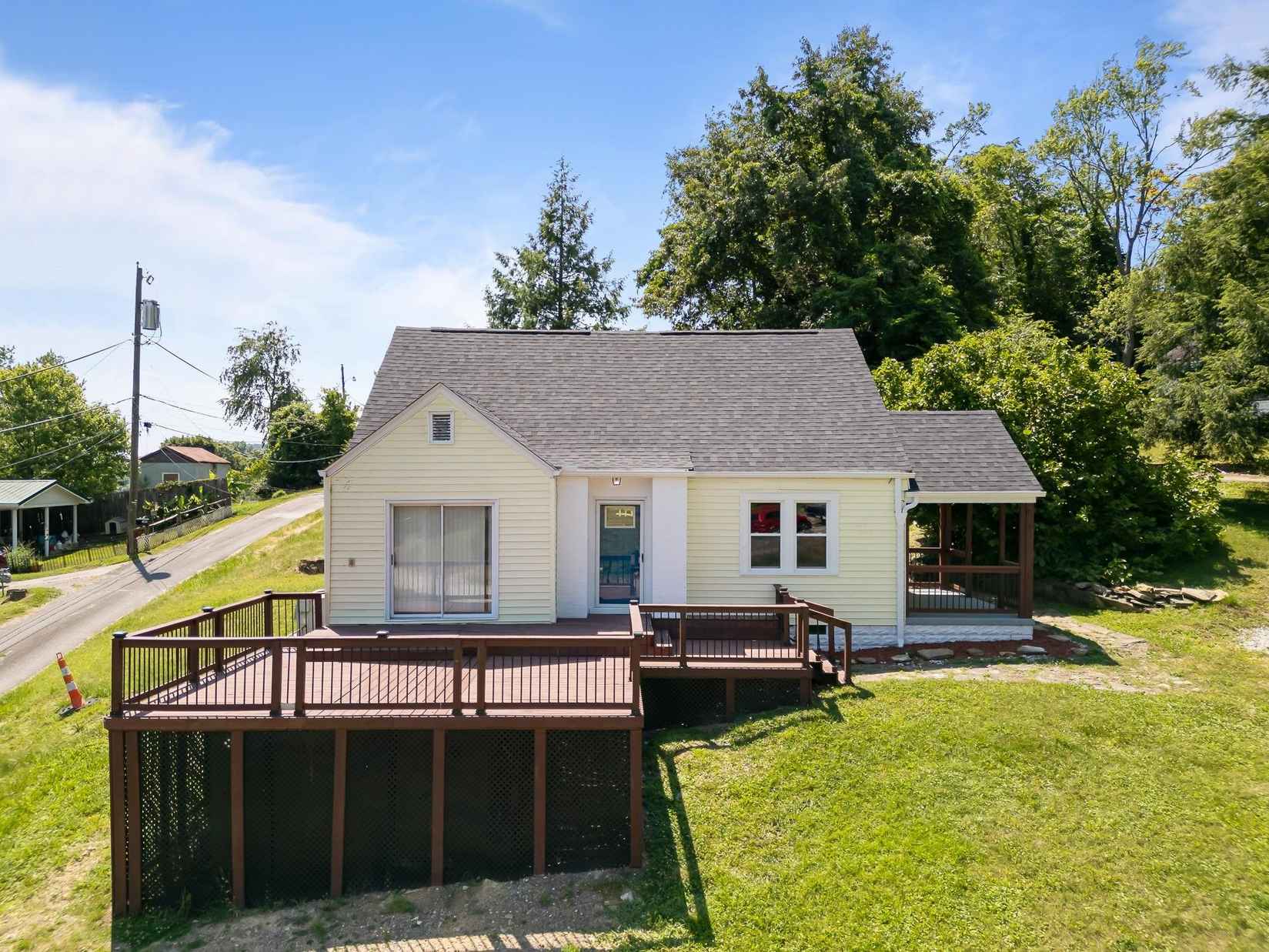 1466 Spring Vly Cir  