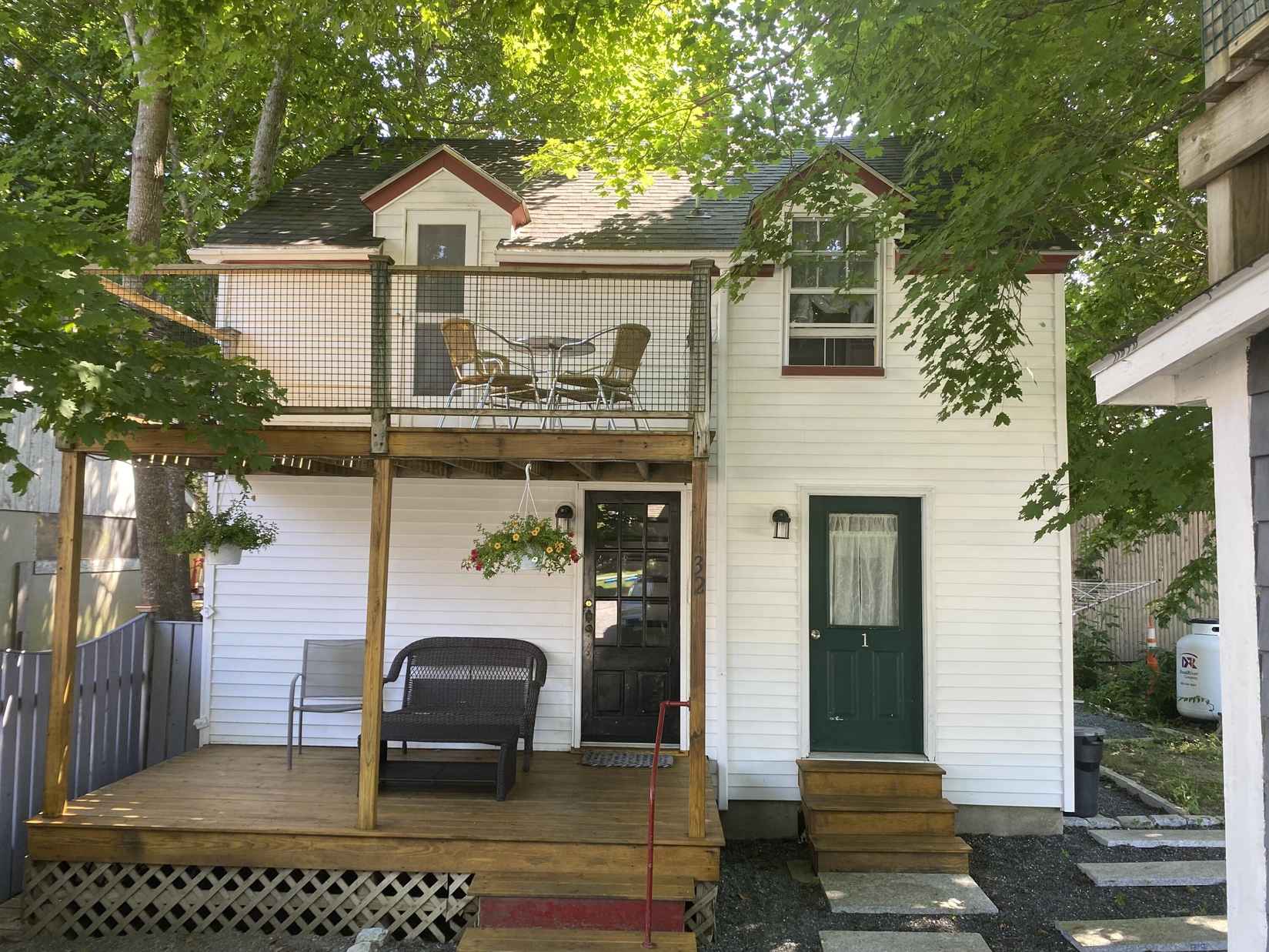 32 (12) Clark Pt Rd  