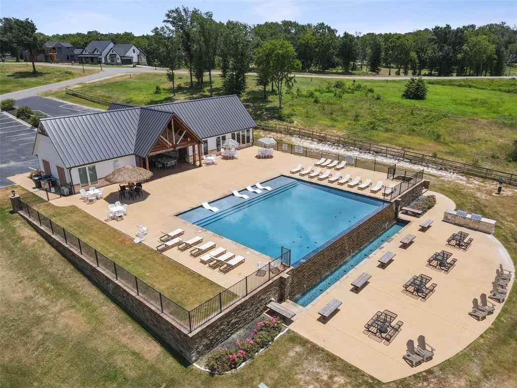 761 Sunset Ct  