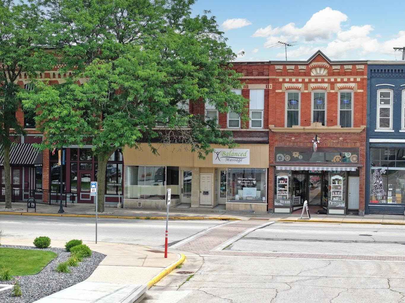 169 S MAIN St  