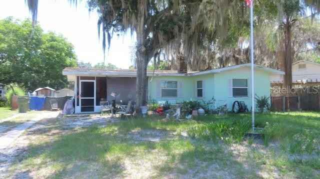 904 Oak Dr  