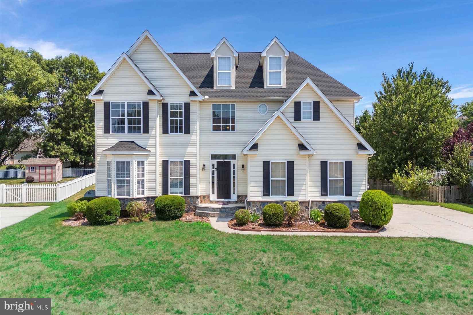 440 APPLE BLOSSOM Dr  