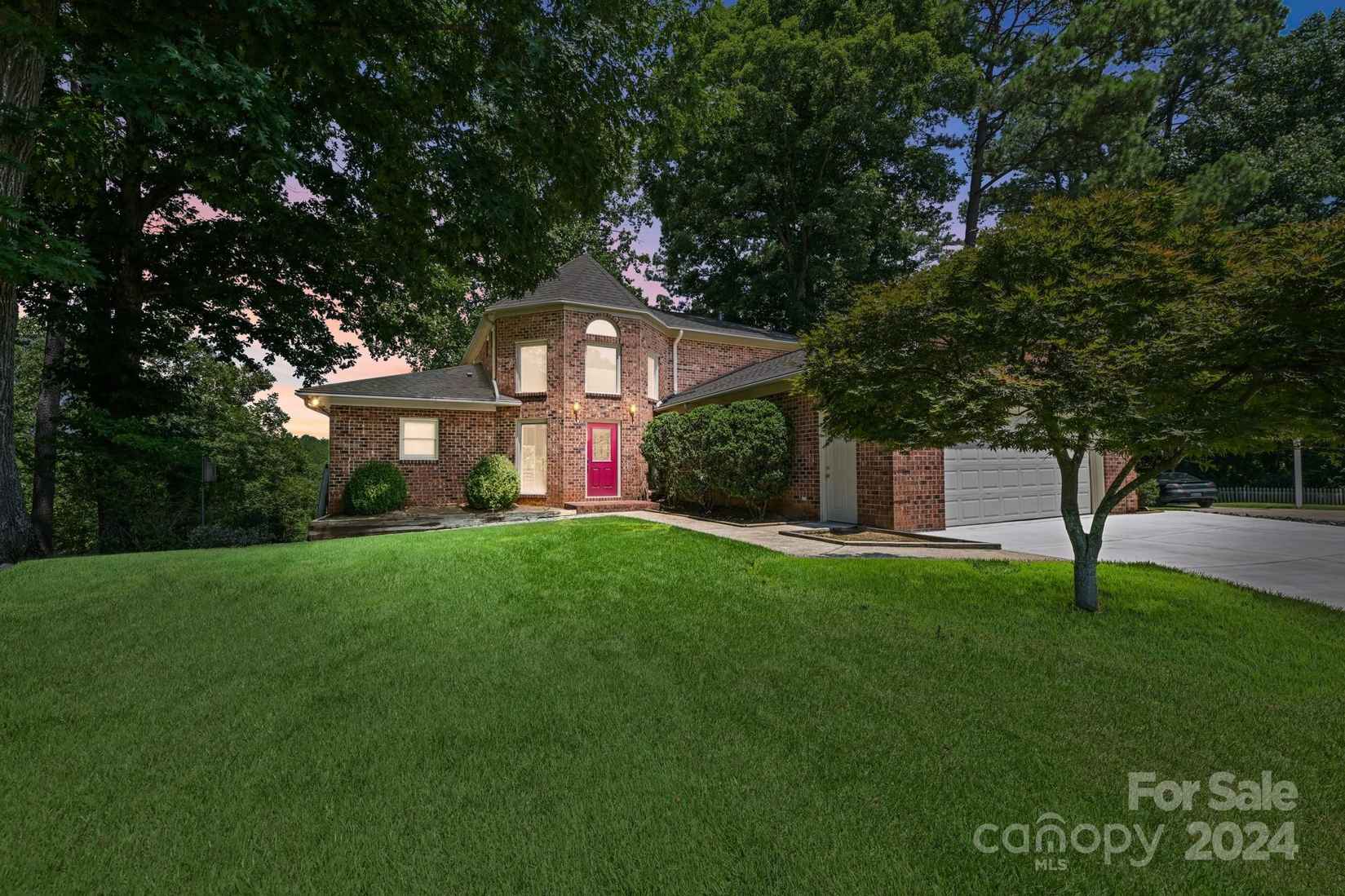 12041 Spinnaker Dr  