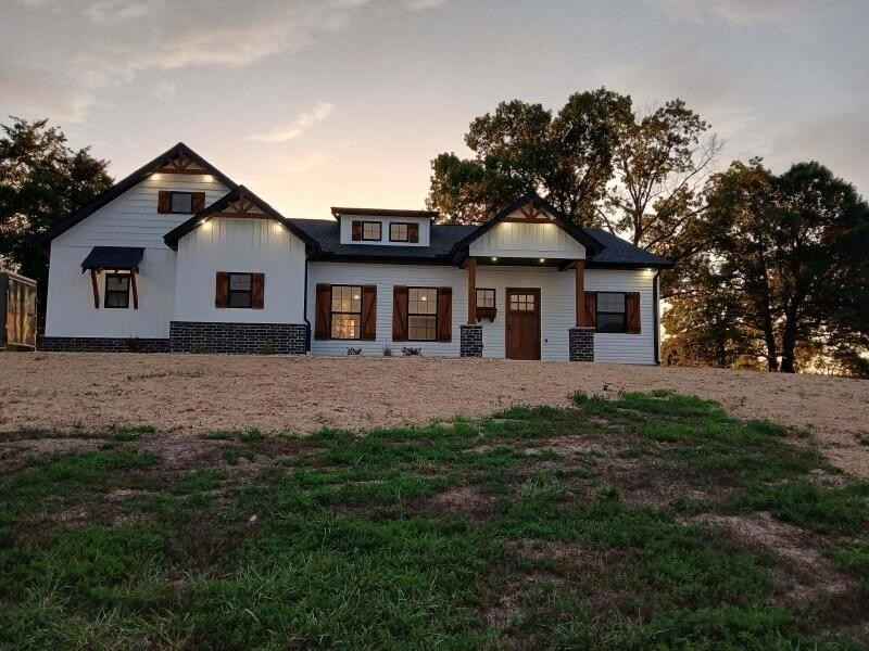 11438 Hwy O  