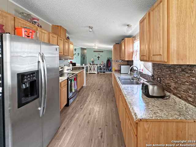 2014 Hickory Way  