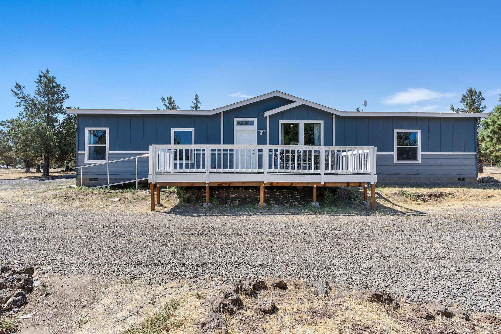 4163 SE Tillamook Loop  