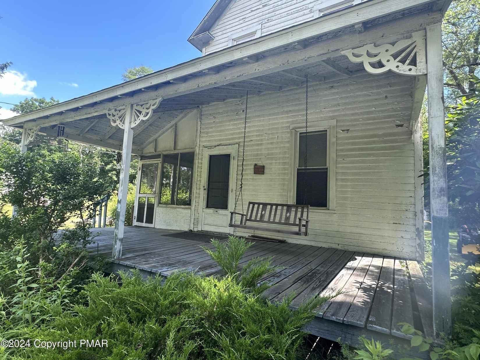 15 Locust Ridge (Rr 35086) Rd  