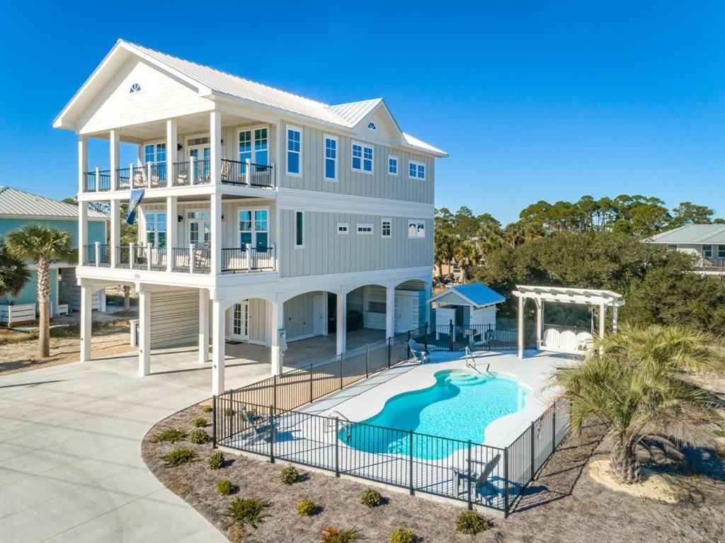 509 E Gulf Bch Dr  