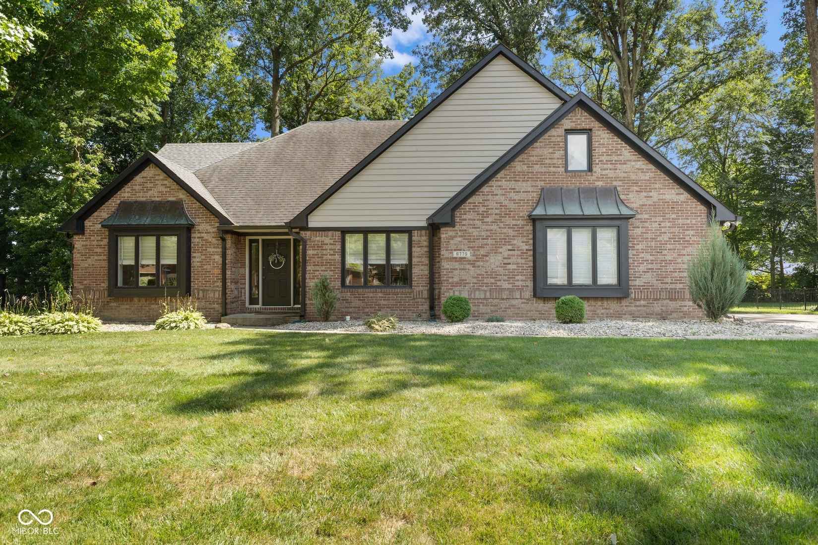 6775 Black Oak W Ct  