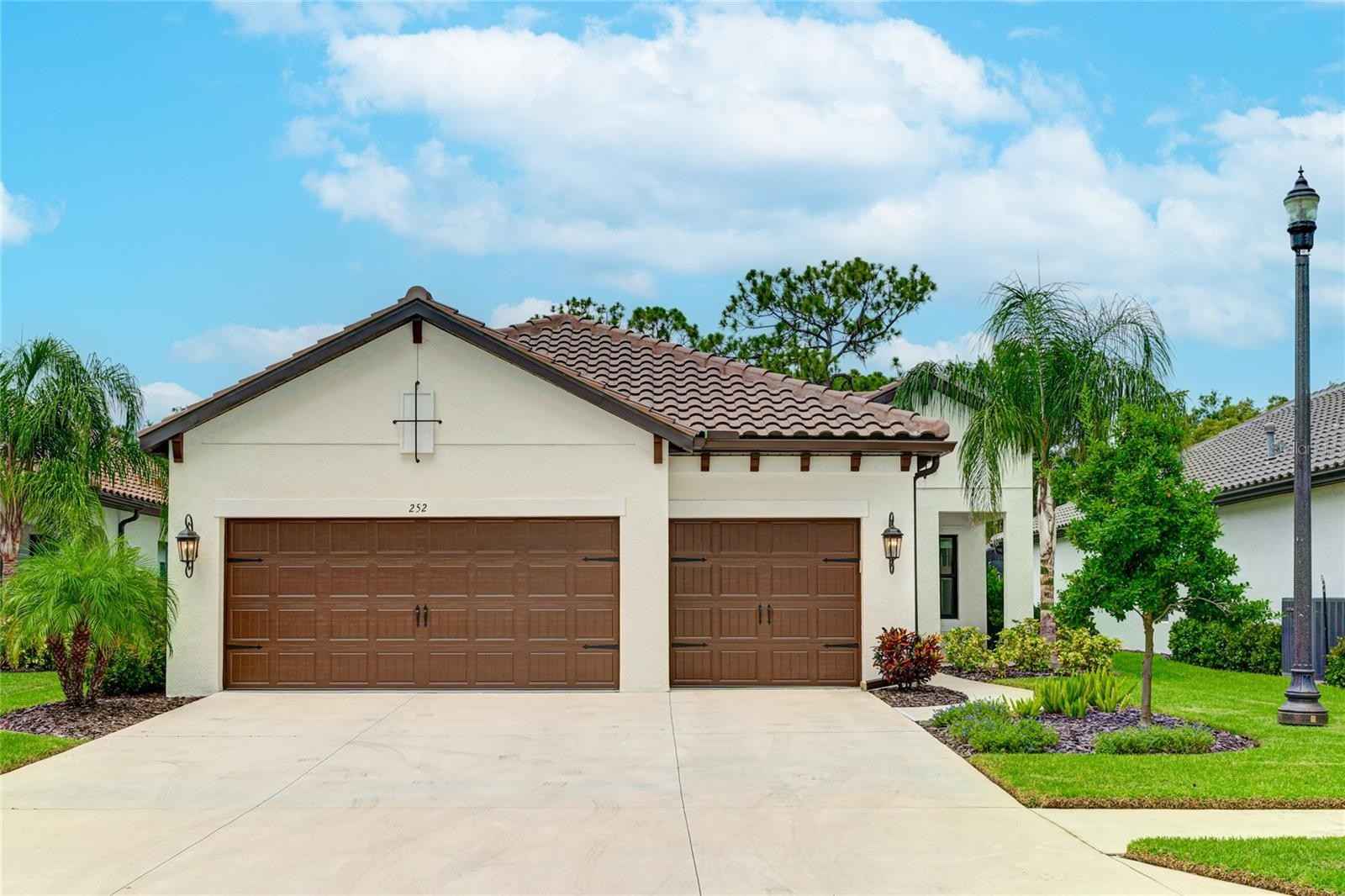 252 CASERTA Ct  