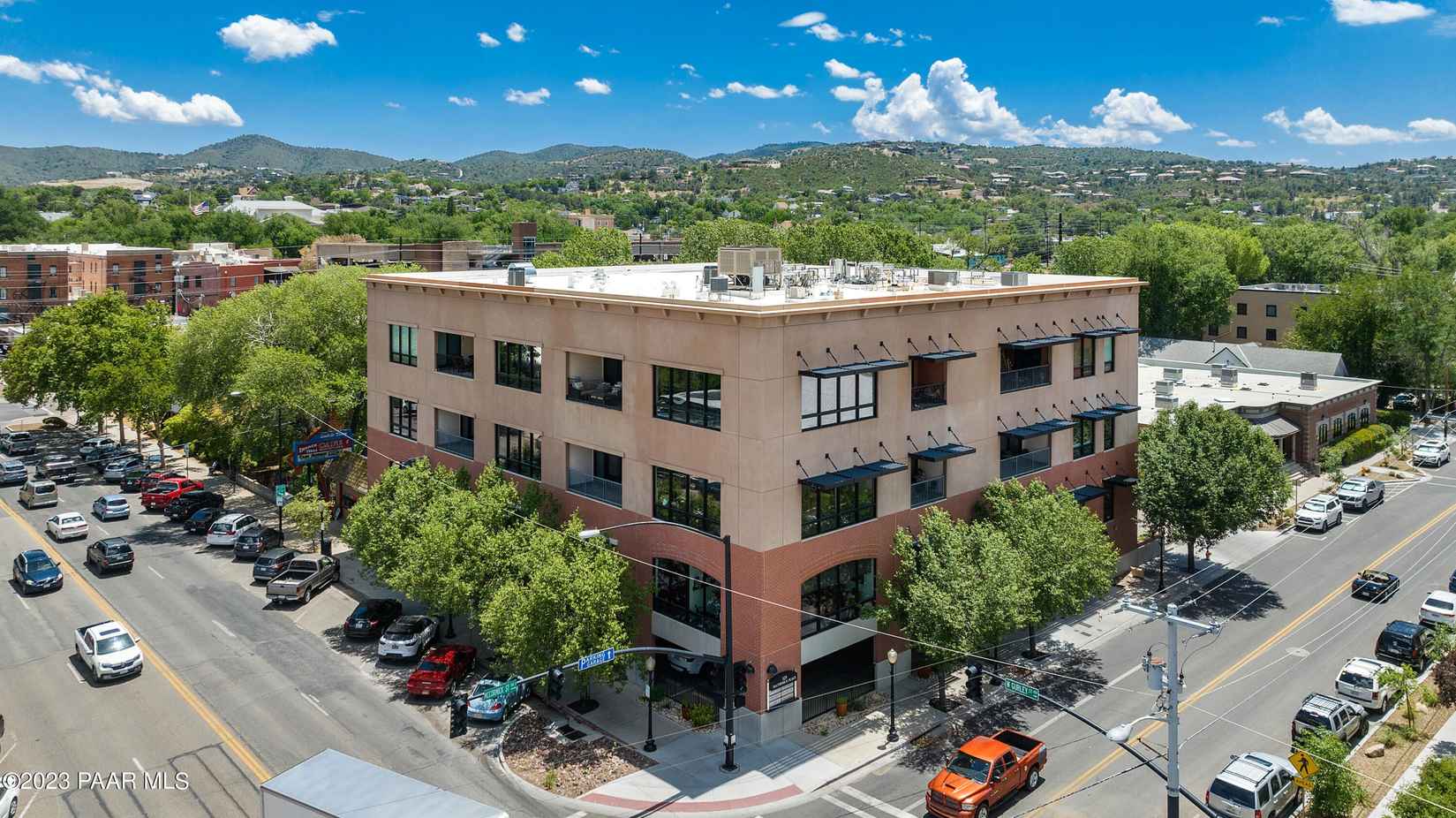 325 W Gurley 120 N Mccormick St  