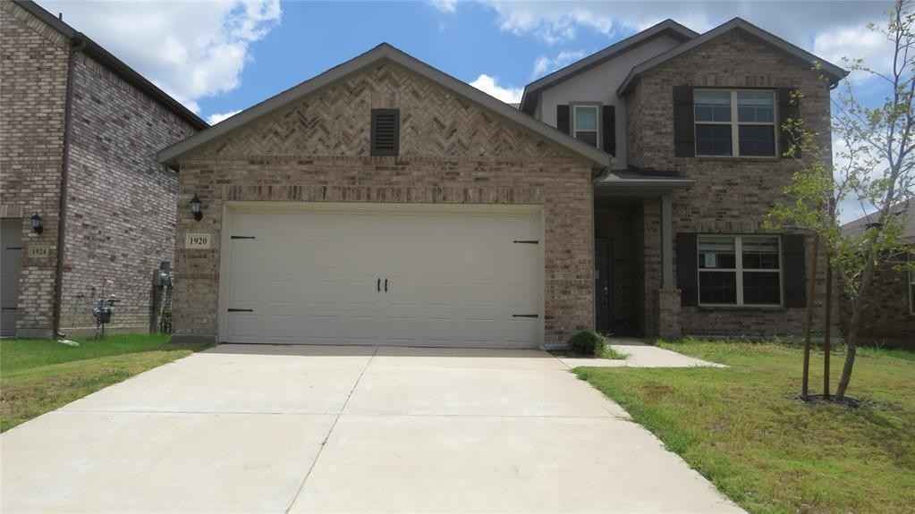 1920 Blackbrush Dr  