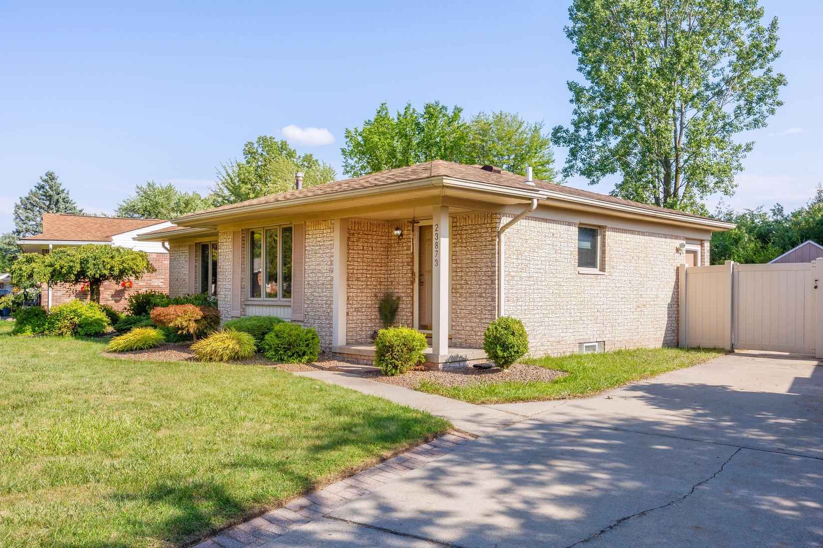 23873 Cedar Rdg Dr  