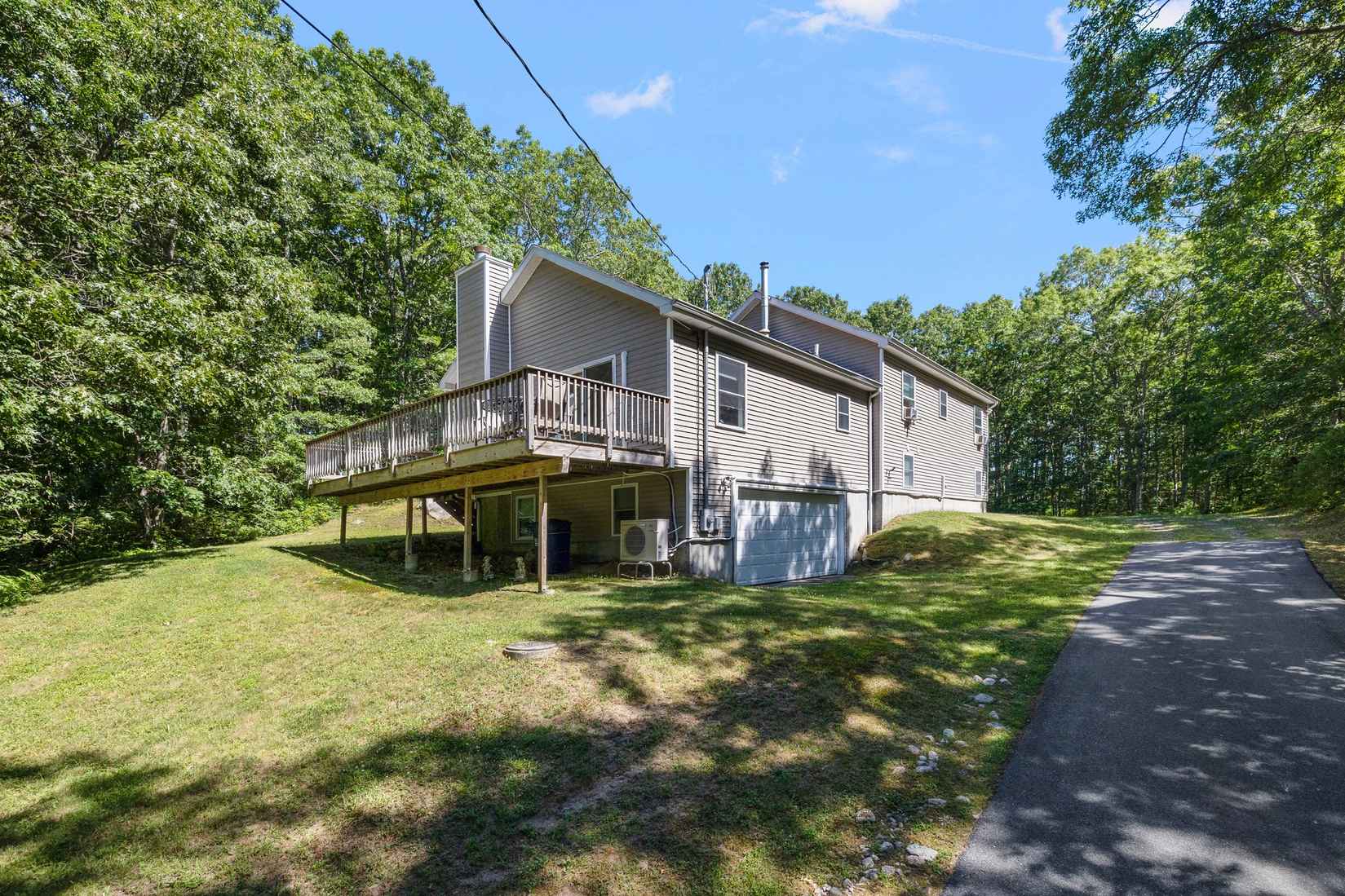 102 Sanctuary Rd  