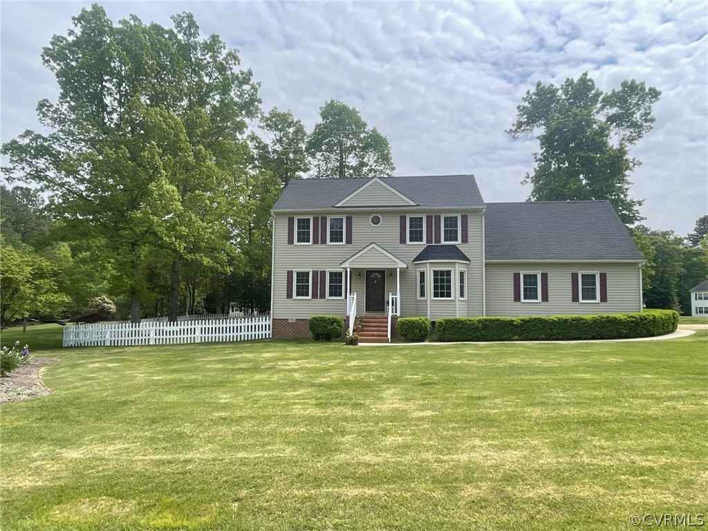 13801 Thornhill Ct  