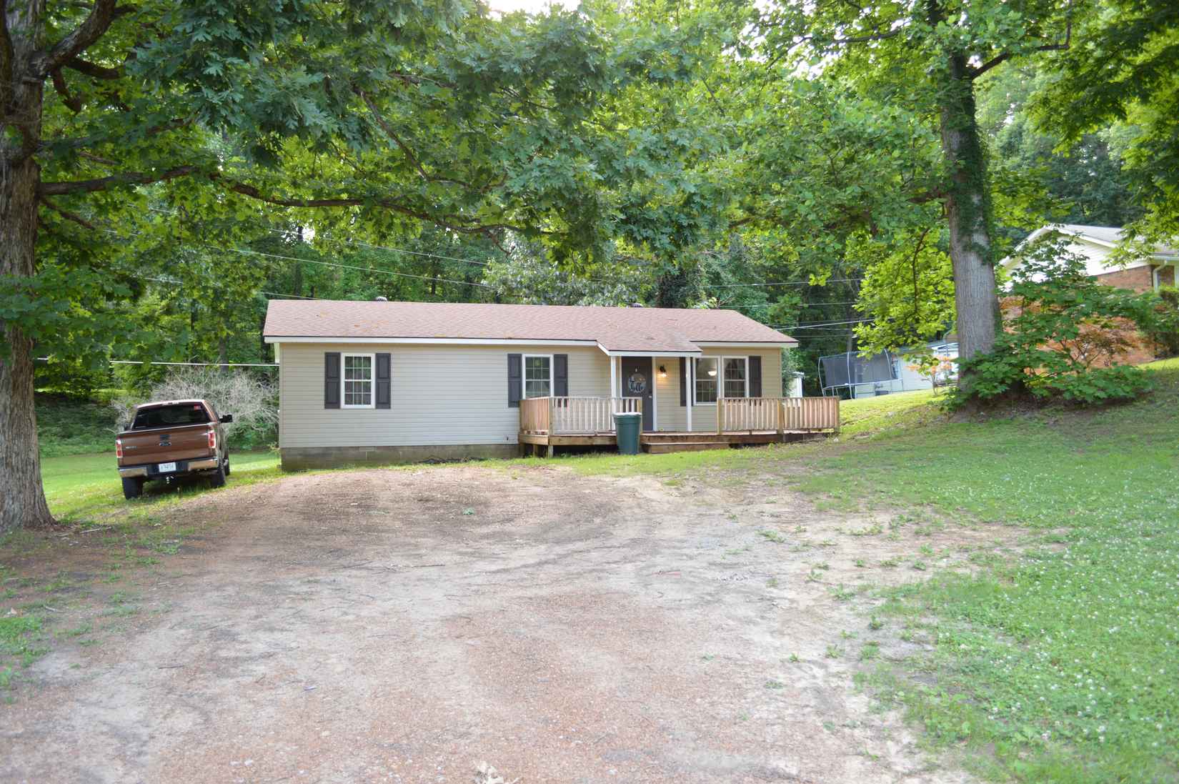 138 Revell Rd  