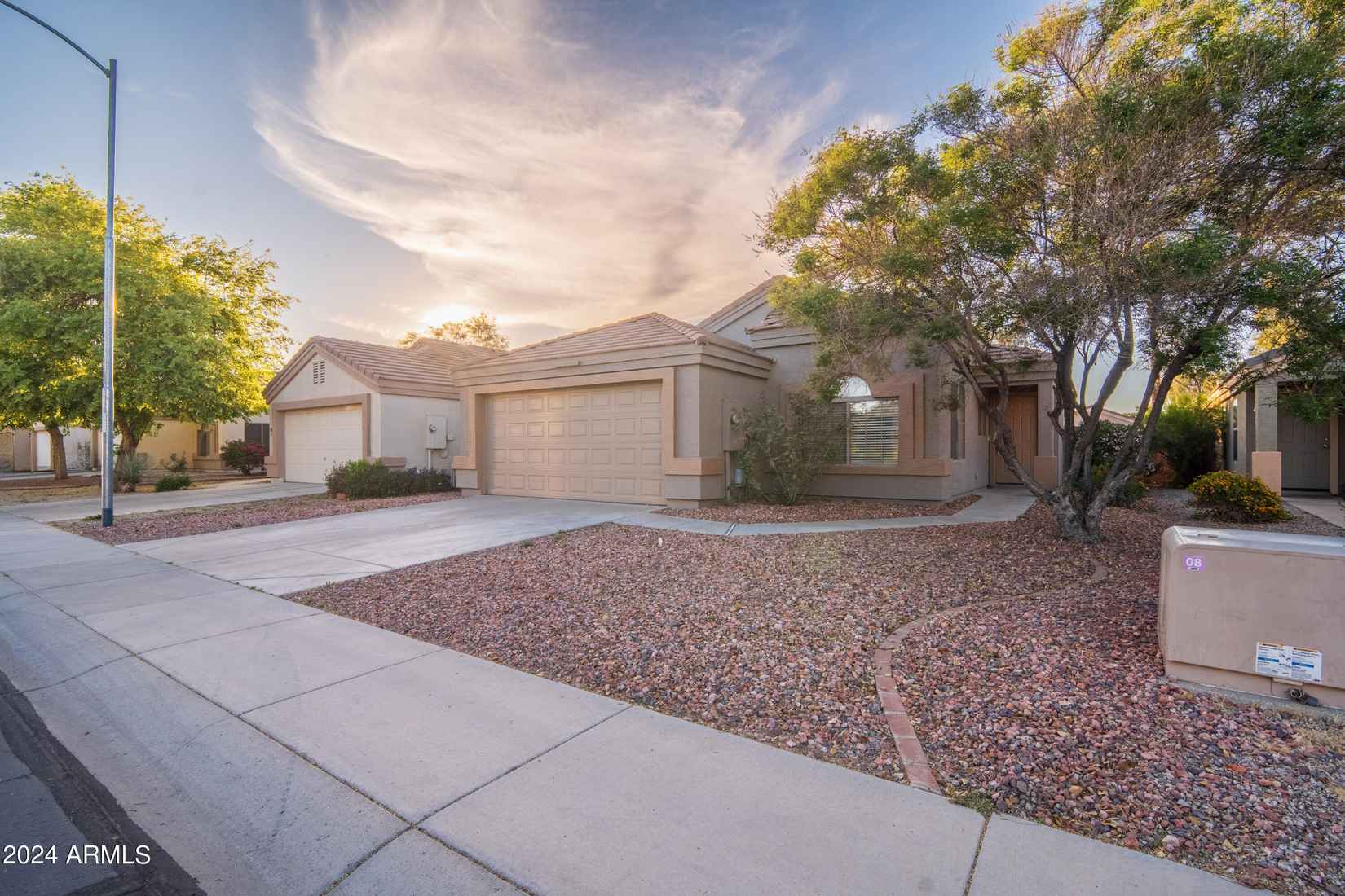 12430 W Hearn Rd  