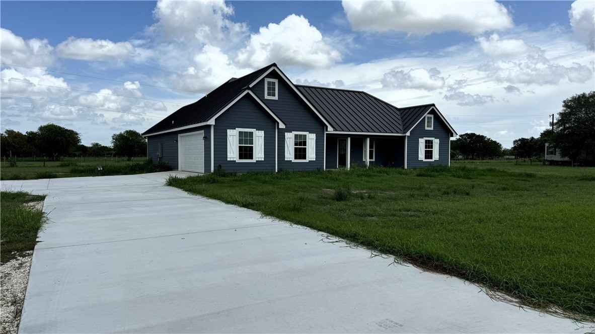 8054 County Rd 2037  