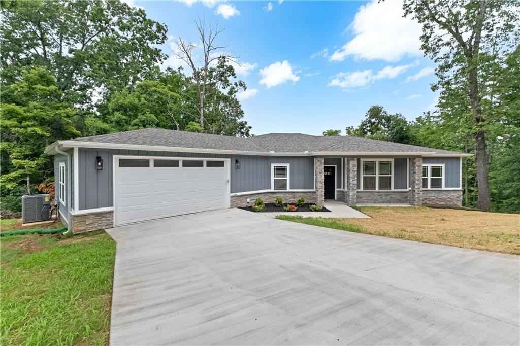 1 Uxbridge Cir  
