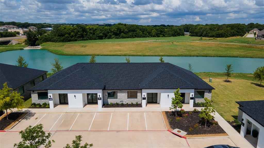 2001 Auburn Hls Pkwy  