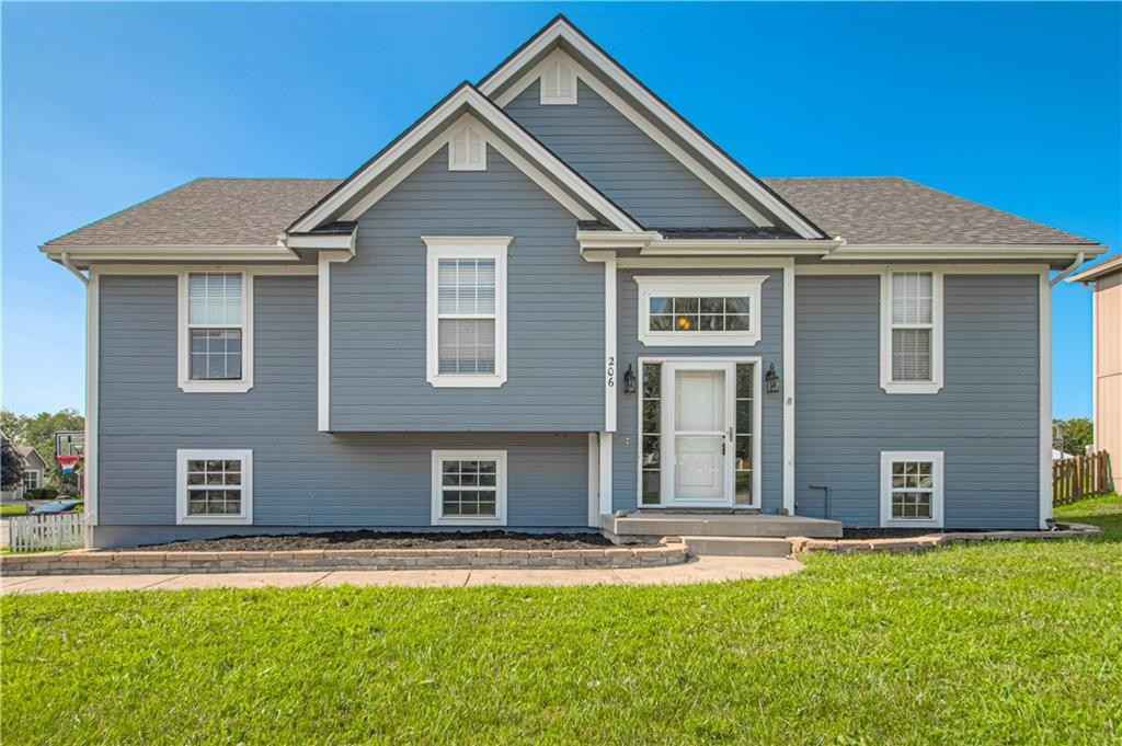 206 Bridgeport Dr  