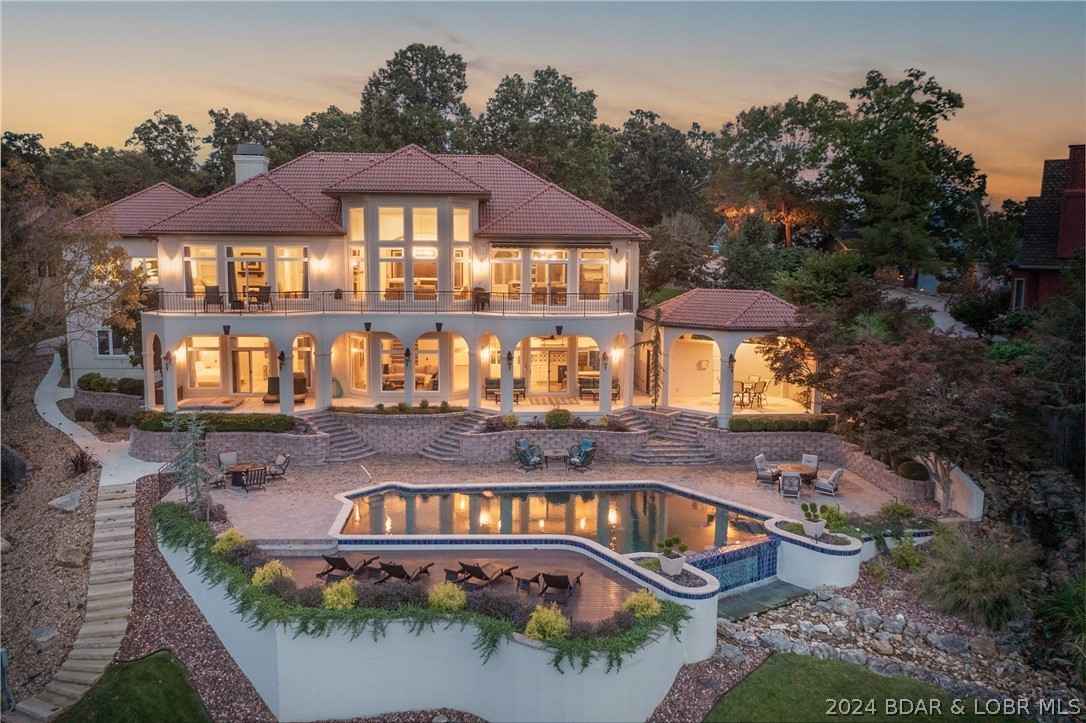5839 Cobblestone Dr  