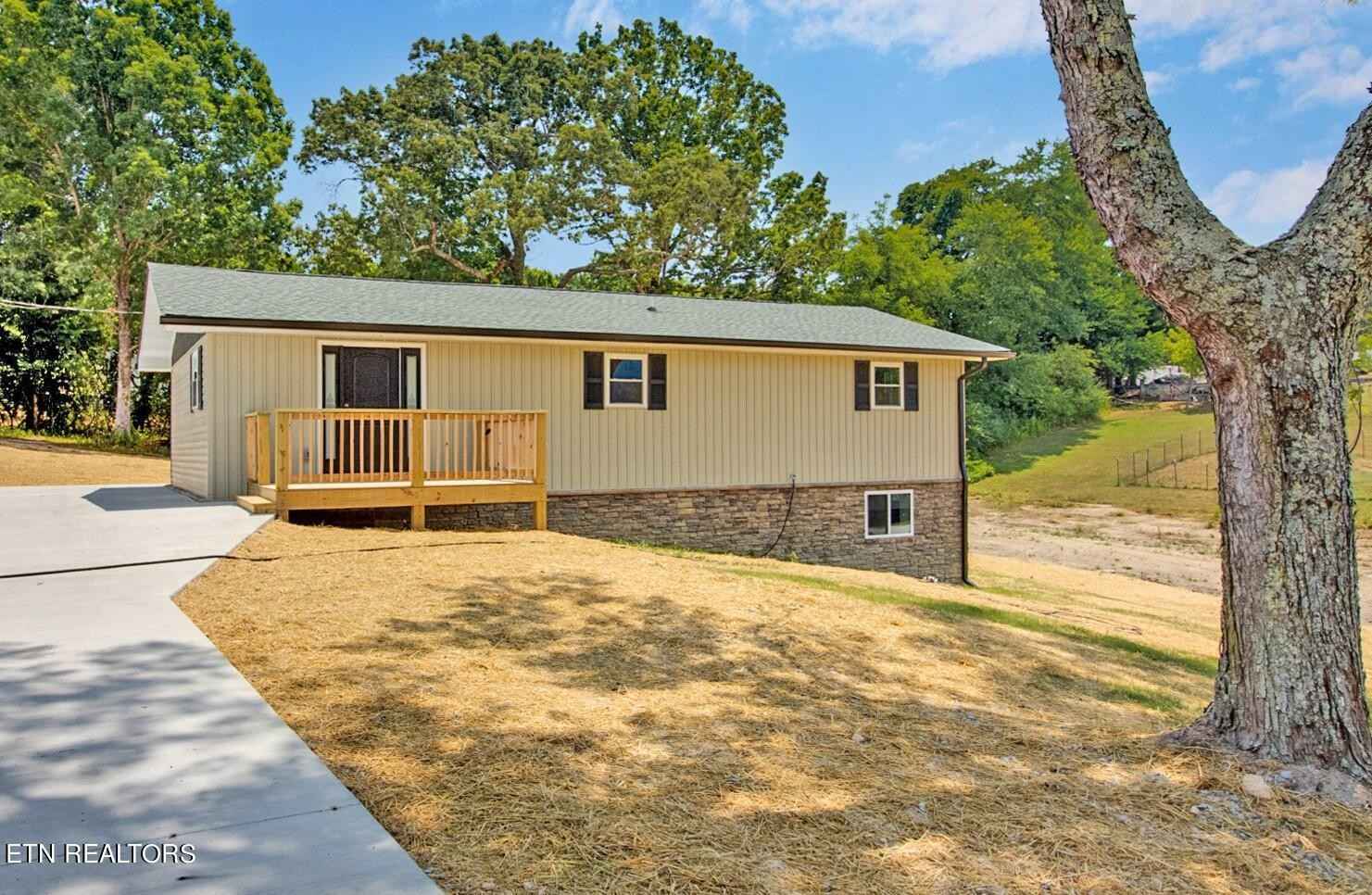 324 N Rdg Ave  