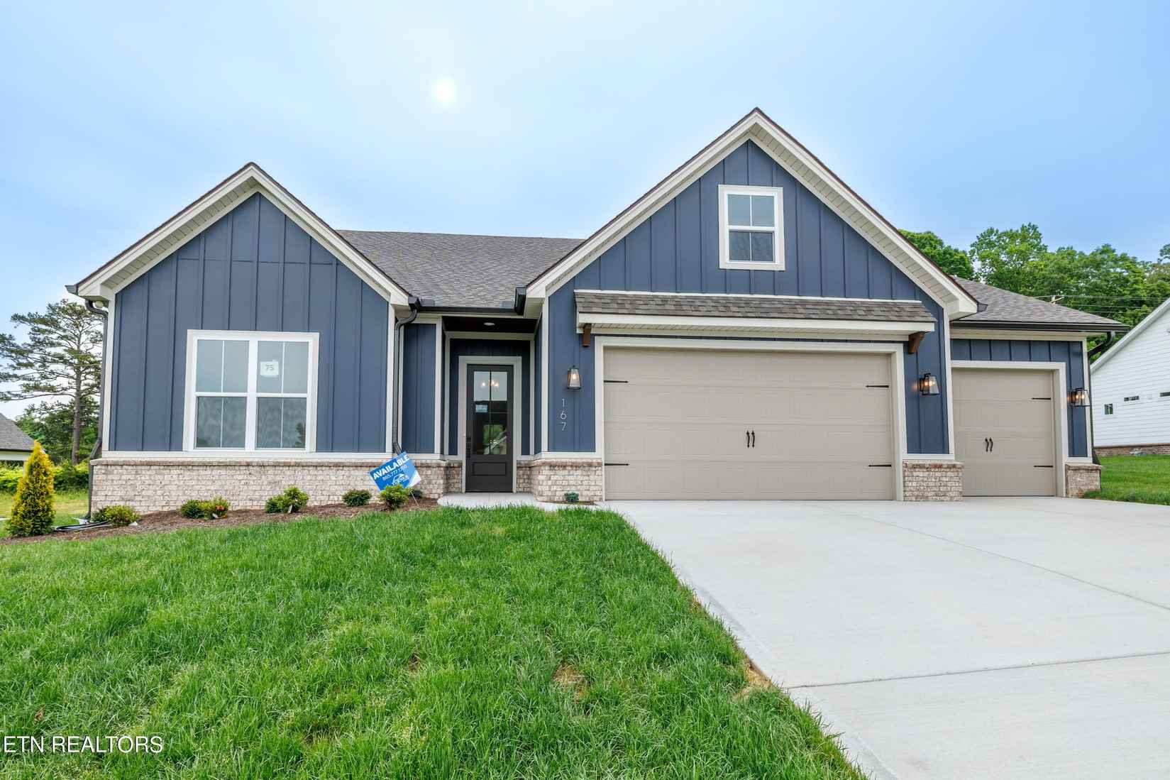 167 Clover Cir  