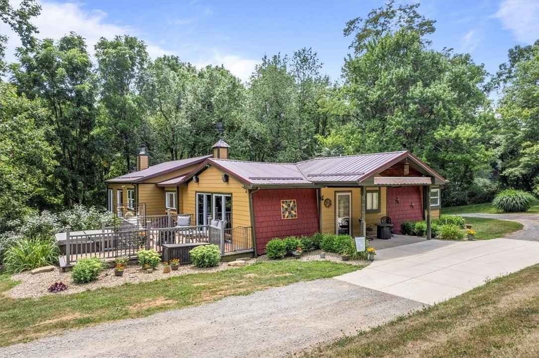 4250 Tuscarawas Rd  