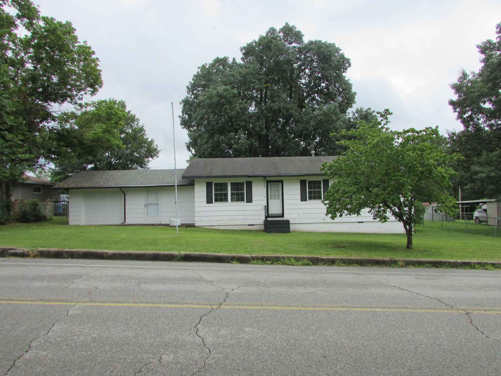 408 Cedar St  