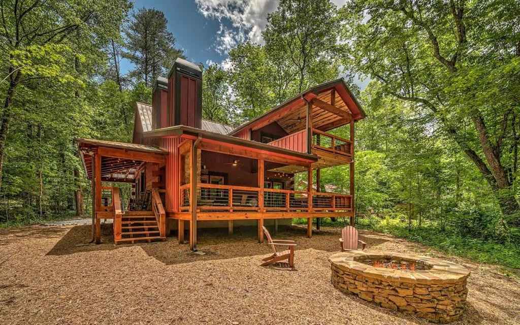 474 Woodland Trl  