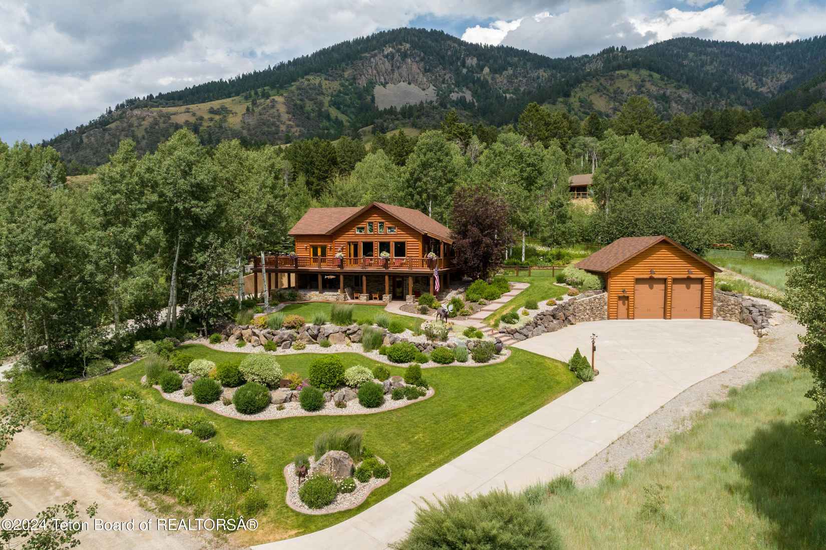 558 ASPEN Way  