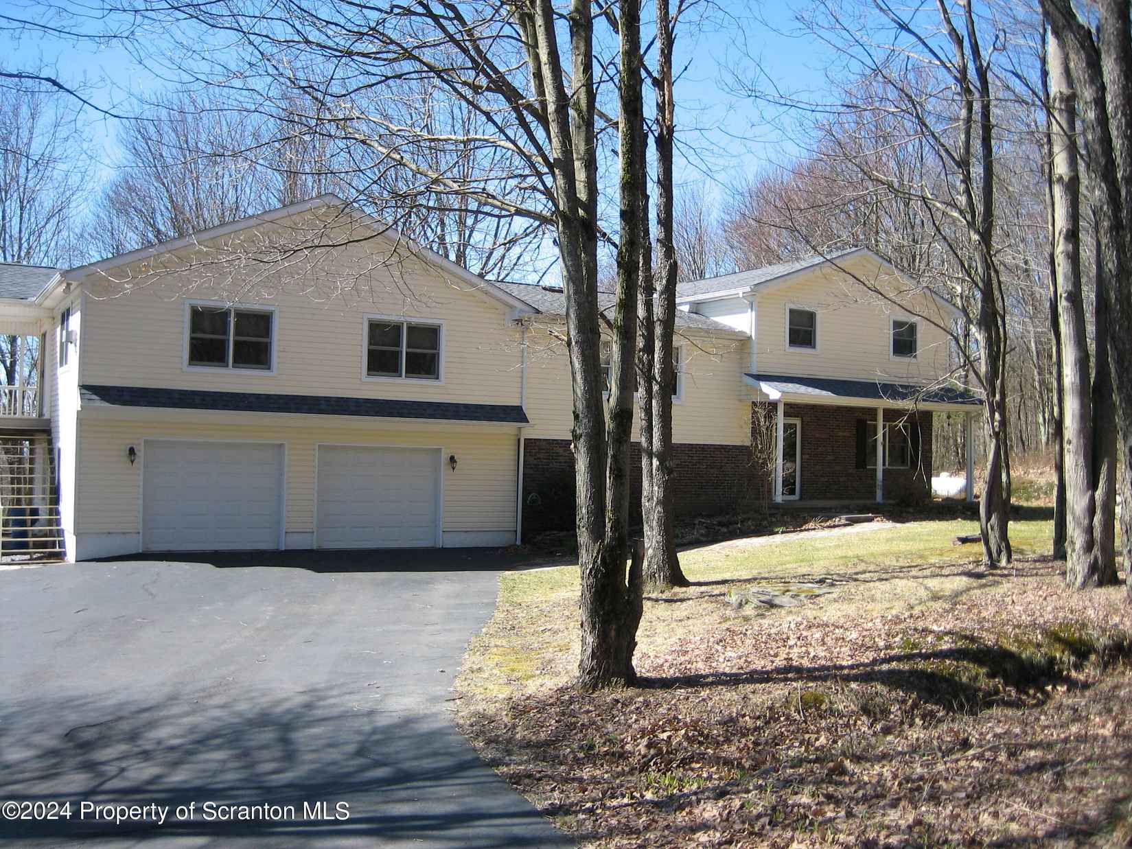 105 Elkview Dr  