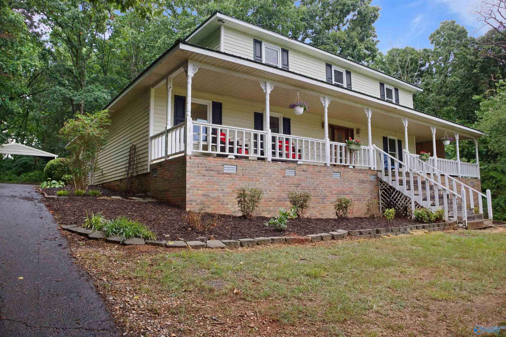 1071 Center Spgs Rd  