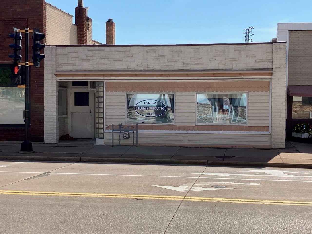 83 S MAIN St  
